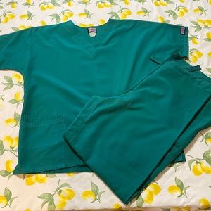 Small Scrub Set Small Green Cherokee